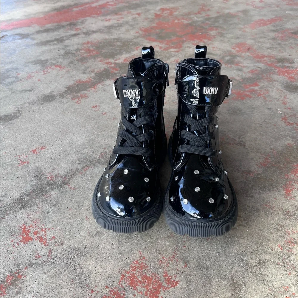 👢DNKY👢DKNY Combat Boots Ava Dila Moto Side Zipper Crystal Boot Pre-Owned